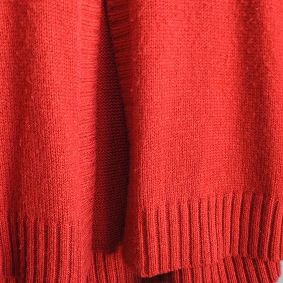 Kim Roger's Red Cable Knit Sweater 2 Button Front Closure. Women's Size L - Picture 7 of 9